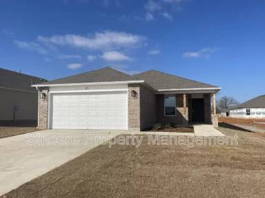 Main picture of 25 Daisy Ave