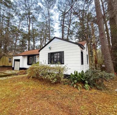 Main picture of 757 Woodbury Rd