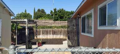 Main picture of 9146 Walnut St