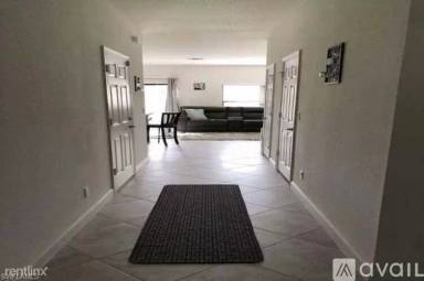 Main picture of 6129 Bangalow Dr