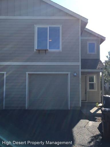 Main picture of 1233 SW 27th St