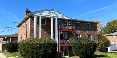 Main picture of 9776 Darrow Rd