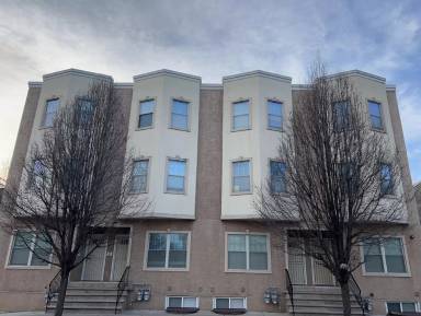 Main picture of 1131 W Nevada St