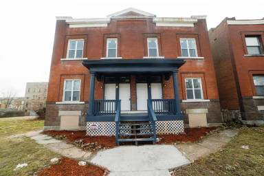 Main picture of 5040 Lotus Ave