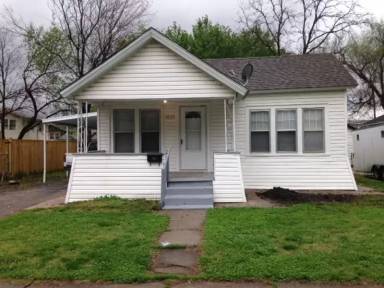 Main picture of 1635 S Market St