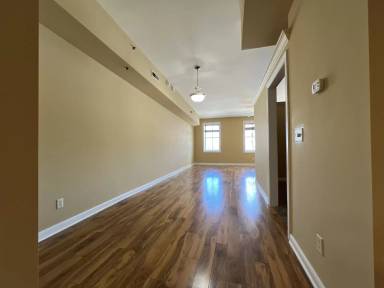 Main picture of 756 Main St