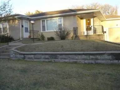 Main picture of 916 N Pine St