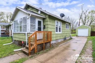 Main picture of 1010 Kinyon St
