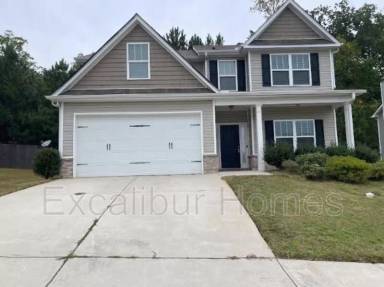 Main picture of 241 Fieldcrest Dr