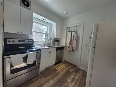 Main picture of 225 Summit Ave