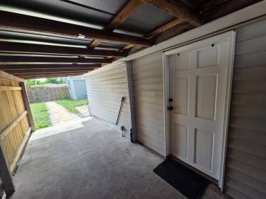 Main picture of 1525 Oak Ave