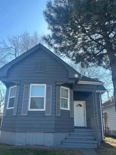 Main picture of 2218 Iowa St