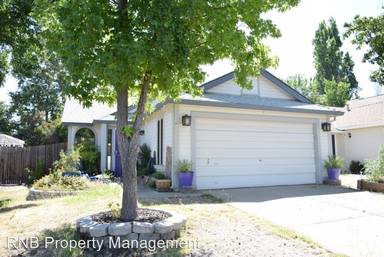 Main picture of 632 Springfield Cir