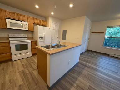 Main picture of 52 Commons Cir