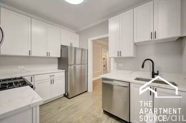 Main picture of 1352 W Carmen Ave