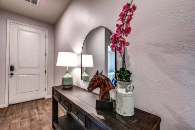 Main picture of 2080 Skipping Stone Way