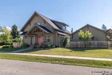 Main picture of 219 Trestle View Ct