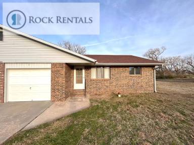Main picture of 1504 Aurora Dr