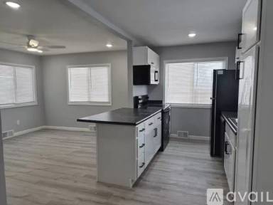 Main picture of 314 S Rose Hill Rd