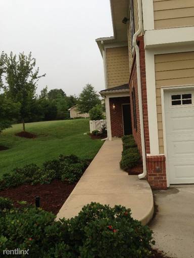 Main picture of 6102 Regency Ct