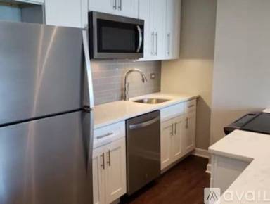 Main picture of 354-58 W Dickens Ave & 2103-11 N Sedgwick Ave Apartments