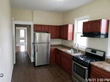 Main picture of 797 Summer Ave