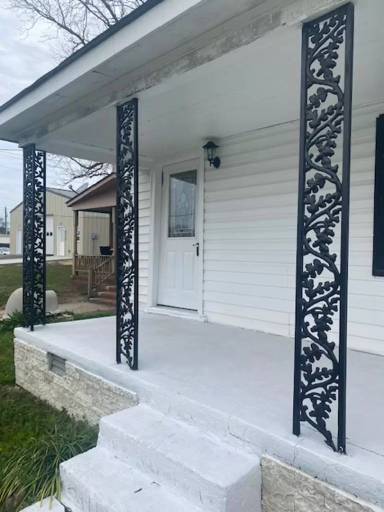 Main picture of 414 W Martin Luther King Jr Dr