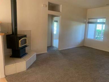Main picture of 5320 Traffic Way