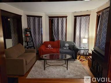 Main picture of 18 Farrington St