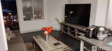 Main picture of High Line at Hughes Center Apartments