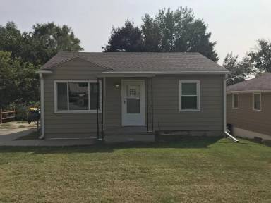 Main picture of 3913 Curtis Ave