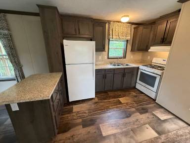 Main picture of 42 Pequea Blvd