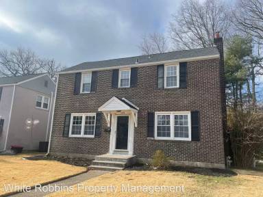 Main picture of 1908 Thomas Rd