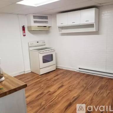 Main picture of 208 N Grand St