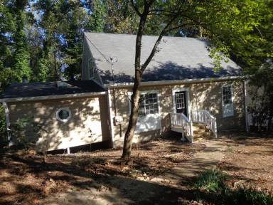 Main picture of 5693 Kimberly Ln