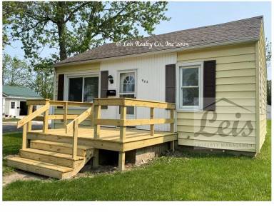 Main picture of 902 Sycamore St
