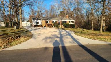 Main picture of 22 Cedar Dr