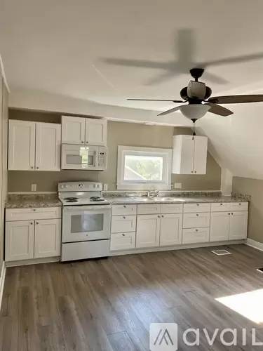 Main picture of 26 N Elm St