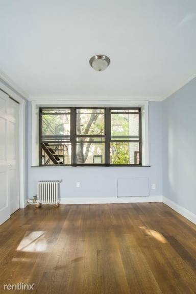 Main picture of 145 E 26th St
