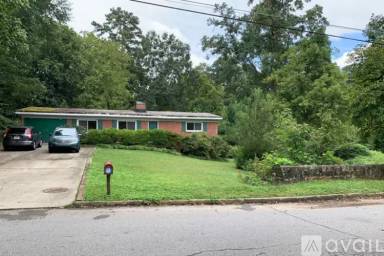 Main picture of 454 Superior Ave