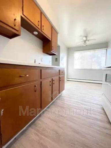 Main picture of 406 Burbank Dr