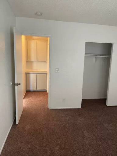 Main picture of 18335 Montezuma St