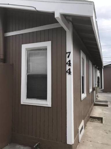 Main picture of 740 Daisy Ave