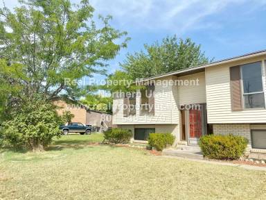 Main picture of 242 N 2000 W