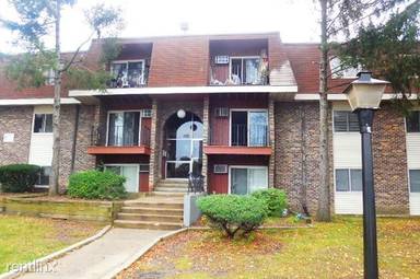 Main picture of 565 Heritage Dr