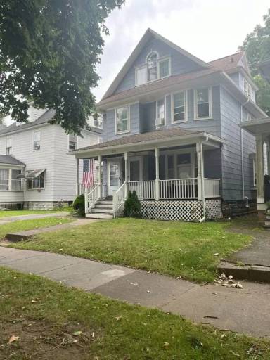 Main picture of 236 Warwick Ave