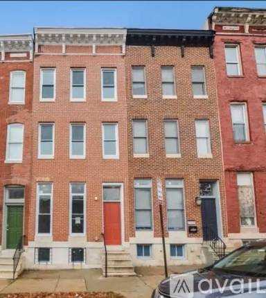 Main picture of 1536 N Broadway