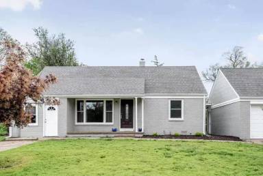 Main picture of 1634 N Bluff Ave