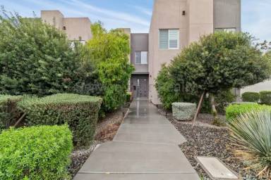 Main picture of 1742 E Cheery Lynn Rd