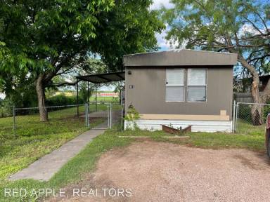 Main picture of 401 Western Hills Dr